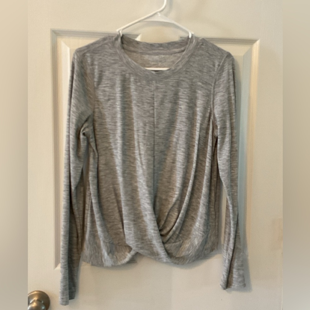 Old Navy Active Medium Heather Gray Long Sleeve Shirt